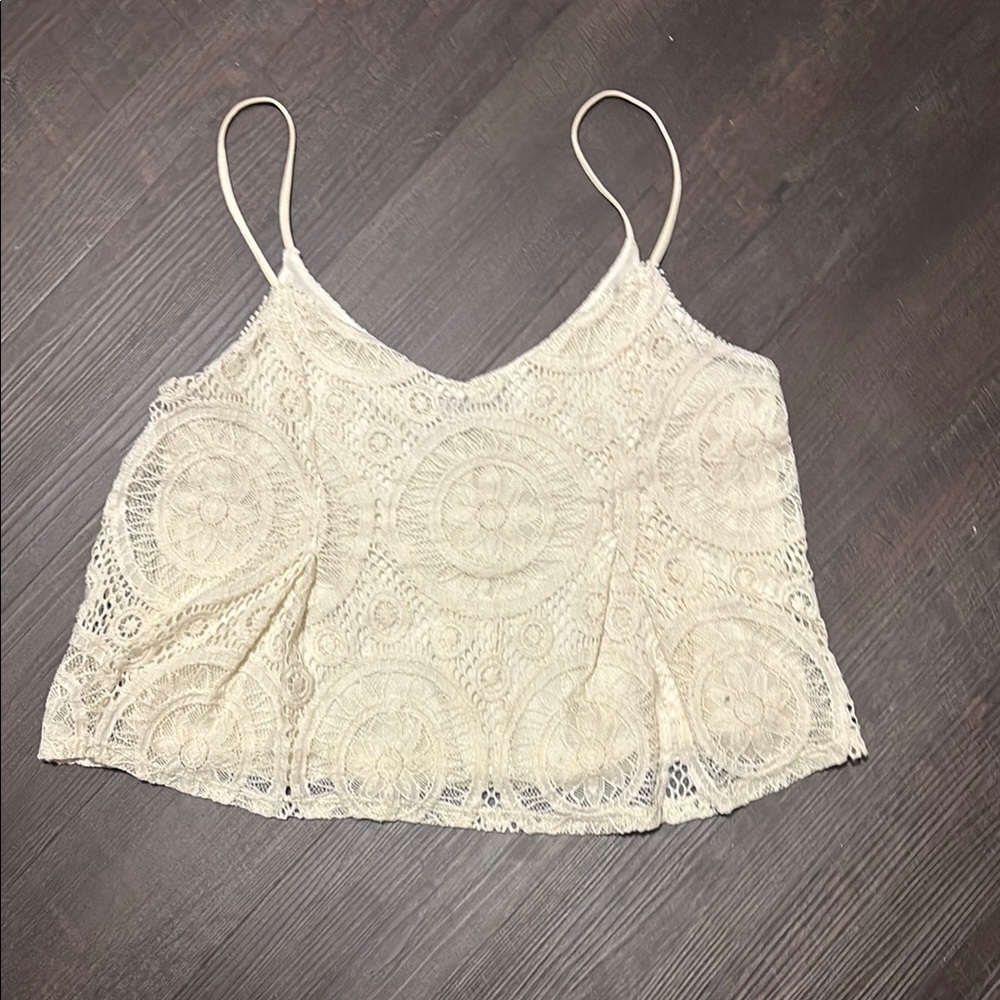 American Eagle Outfitters Cream Lace Cropped Camisole